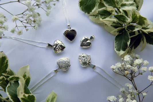 Mothers_day_locket_gift